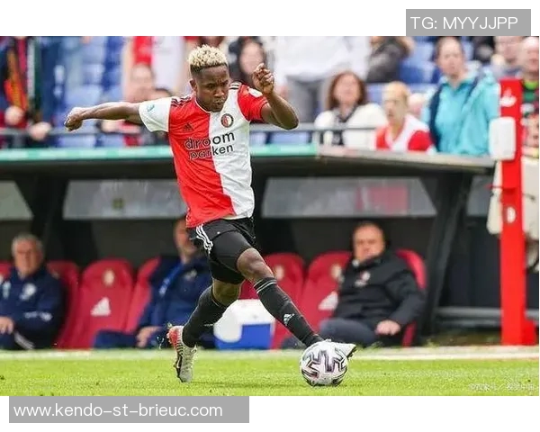 埃因霍温青年队迎战海尔蒙特力争在主场取得胜利