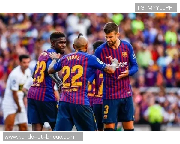 马尔科姆与拉菲尼亚的对决谁能在赛场上赢得胜利与荣耀 马尔科姆与拉菲尼亚的对决谁能在赛场上赢得胜利与荣耀