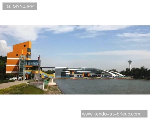 上海滑板队在世界攀岩锦标赛中以90分稳居积分榜首位