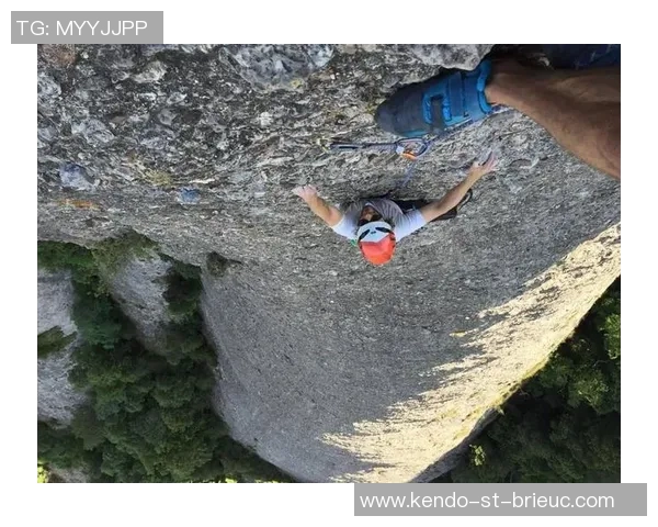 北京攀岩队的逆袭之旅:从初学者到顶尖高手的奋斗与成长纪实 北京攀岩队的逆袭之旅:从初学者到顶尖高手的奋斗与成长纪实