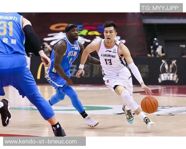 广州篮球队的比赛节奏分析与战术得失探讨 广州篮球队的比赛节奏分析与战术得失探讨