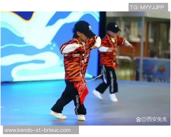 街舞战术解析:西安街舞队边路渗透体系的创新与实践探讨