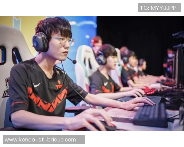 赛后复盘IG与EDG对决中的战术意识与团队配合分析 赛后复盘IG与EDG对决中的战术意识与团队配合分析