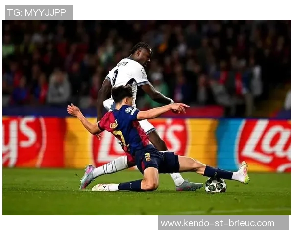 欧冠巴萨对巴黎比赛集锦及大逆转的战术解构