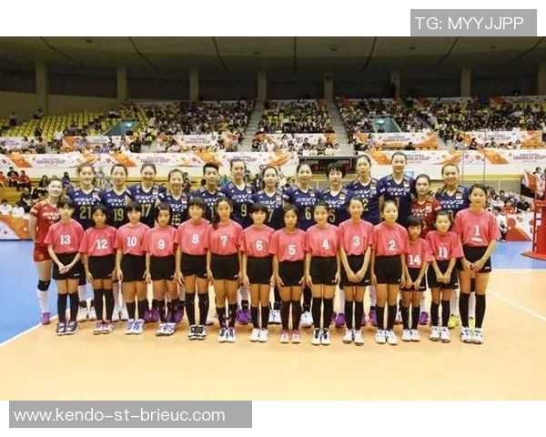 重庆排球队与深圳排球队赛后复盘与比赛经验分享分析