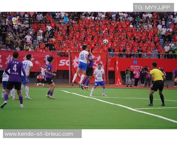 竞技SUP赛场激战正酣 水上运动新风潮引领未来潮流